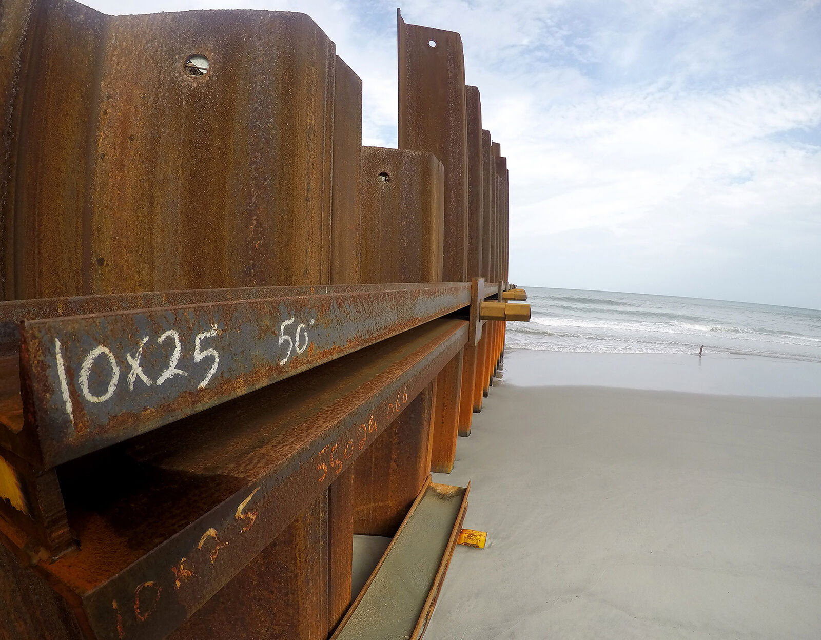 0619 surfside pier_JM05.JPG